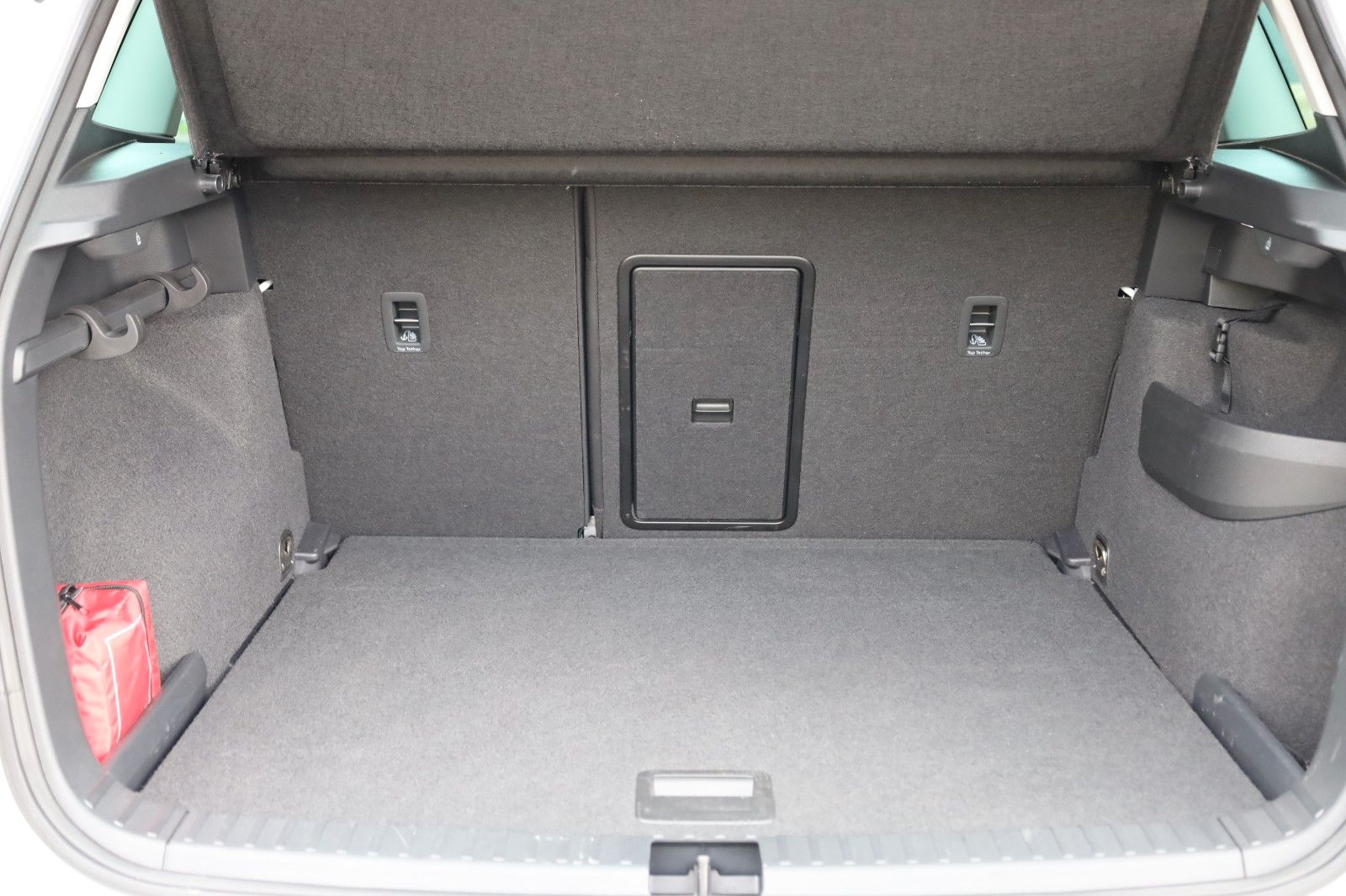 Fahrzeugabbildung SKODA Karoq Ambition 1.5 ACT DSG *Smart Link *SHZ