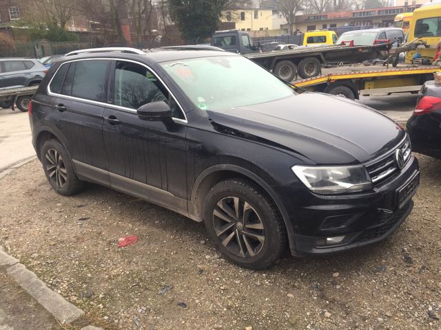 Volkswagen Tiguan IQ.   2,0 DRIVE Start-Stopp