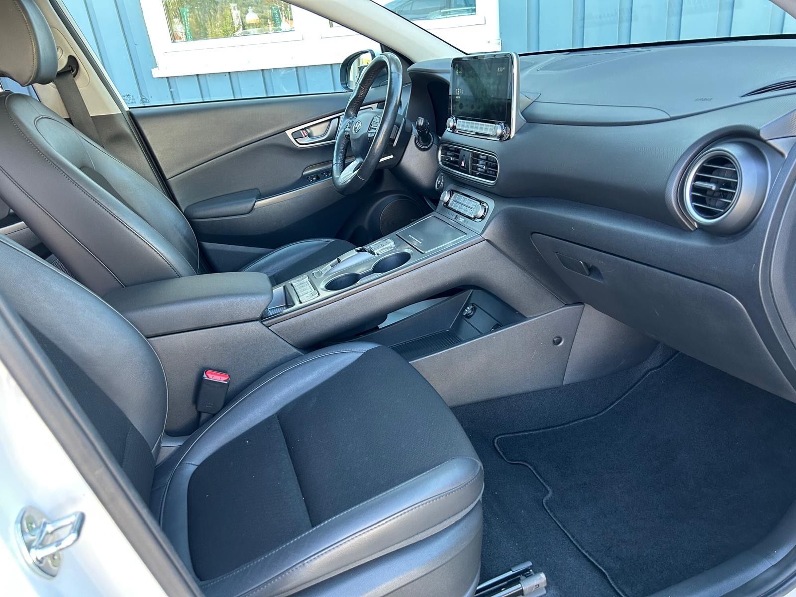 Fahrzeugabbildung Hyundai Kona Style Elektro°64 kWh°Kamera°LED°Navi°
