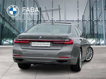 BMW 740 - 2