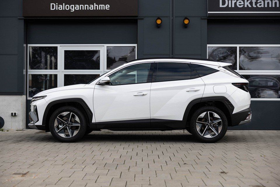 Fahrzeugabbildung Hyundai TUCSON 1.6T 160PS 48V DCT AWD TREND LED