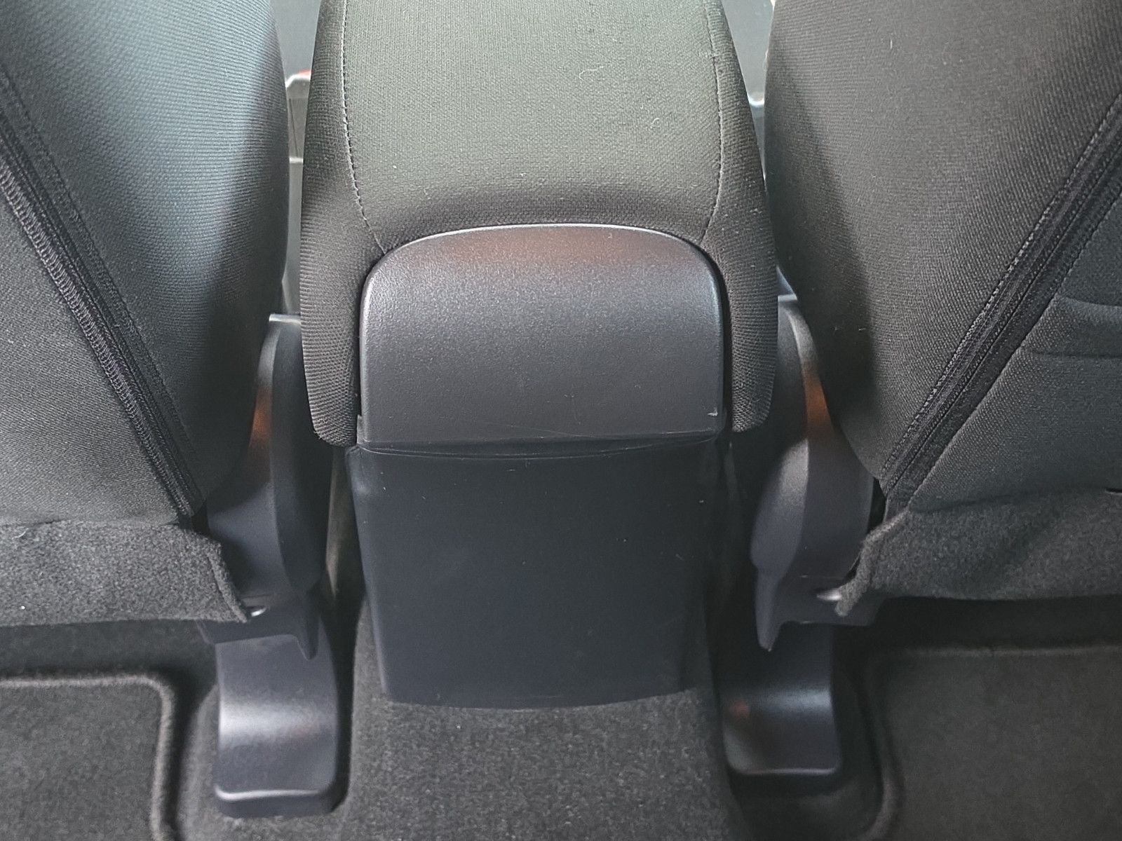 Fahrzeugabbildung Mitsubishi ASX Plus 4WD ALLRAD AUS 1.HAND AHK KAMERA