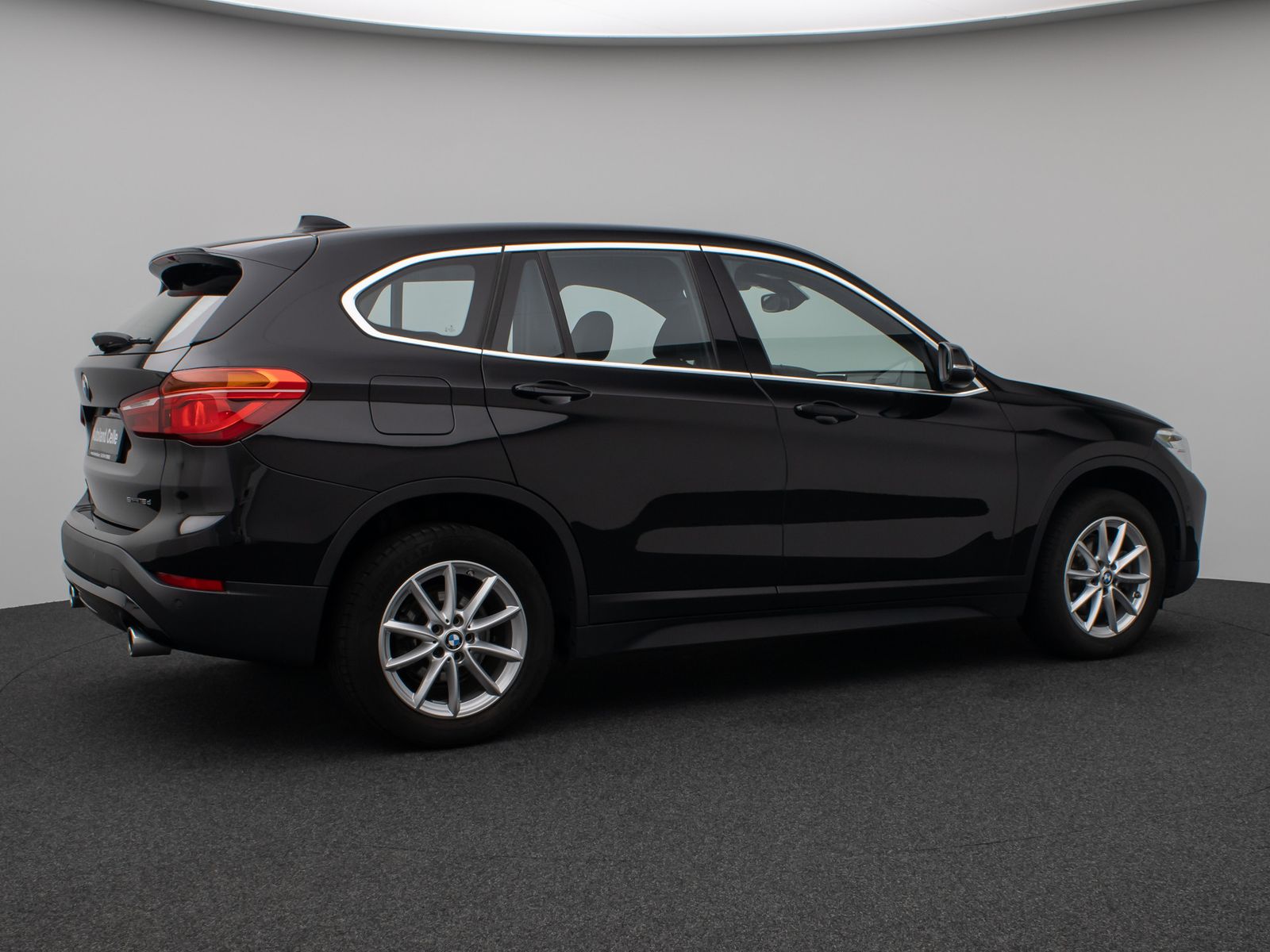 Fahrzeugabbildung BMW X1 sD18d Parkassist DAB Navi DrivAssis PDC Sport