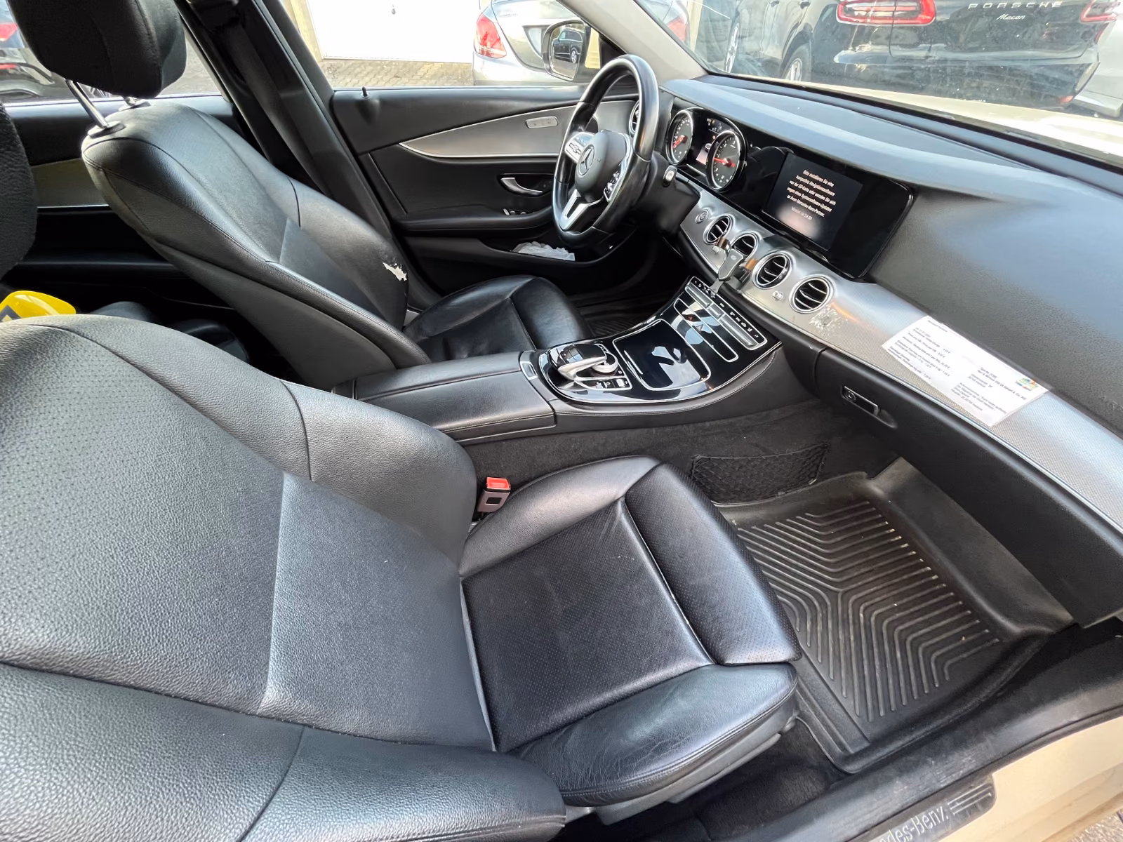 Mercedes-Benz E 220 d T Avantgarde