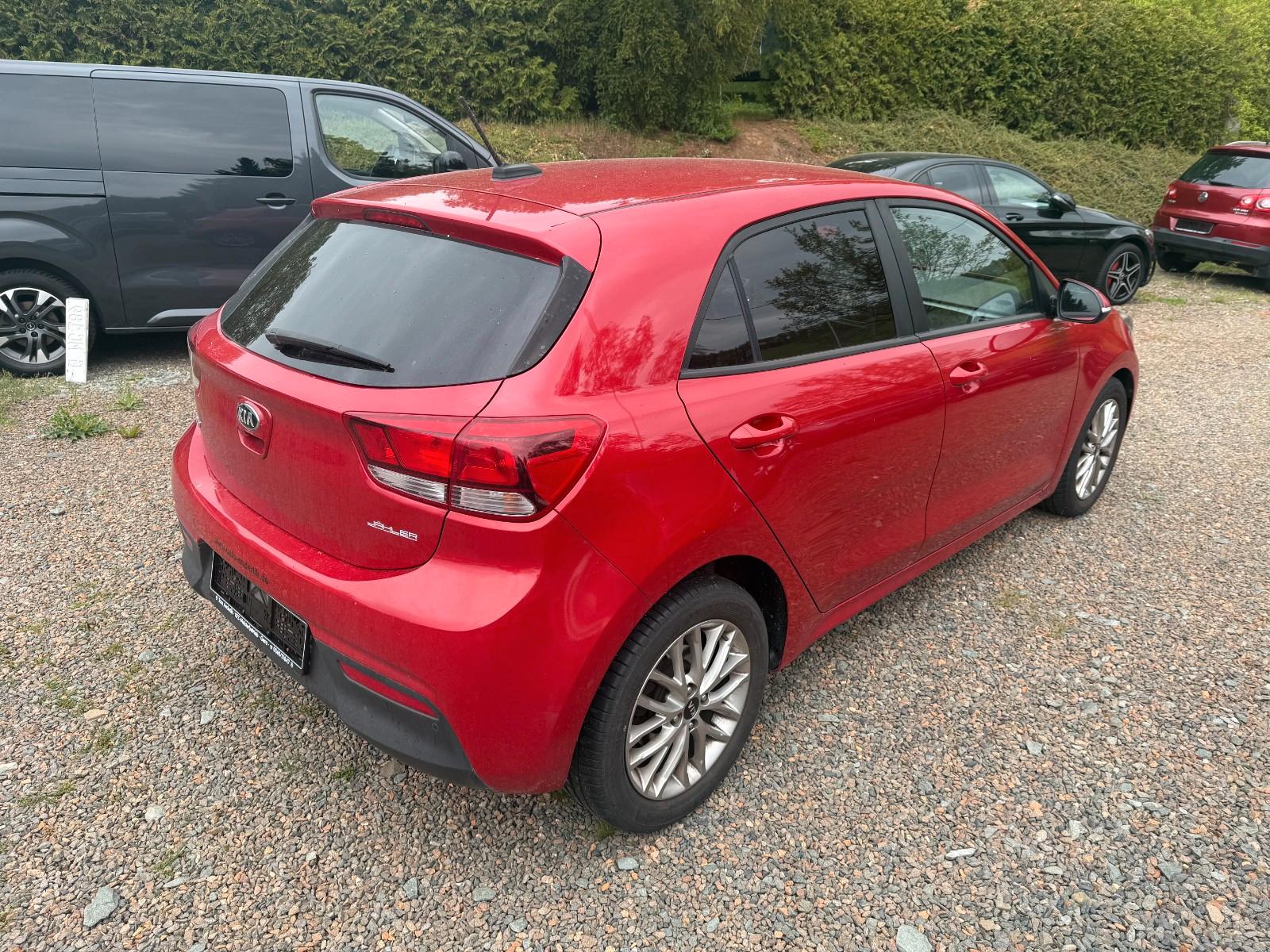 Kia Rio 1.4  1. Hand mit SHZ und NAVI TOP !!!