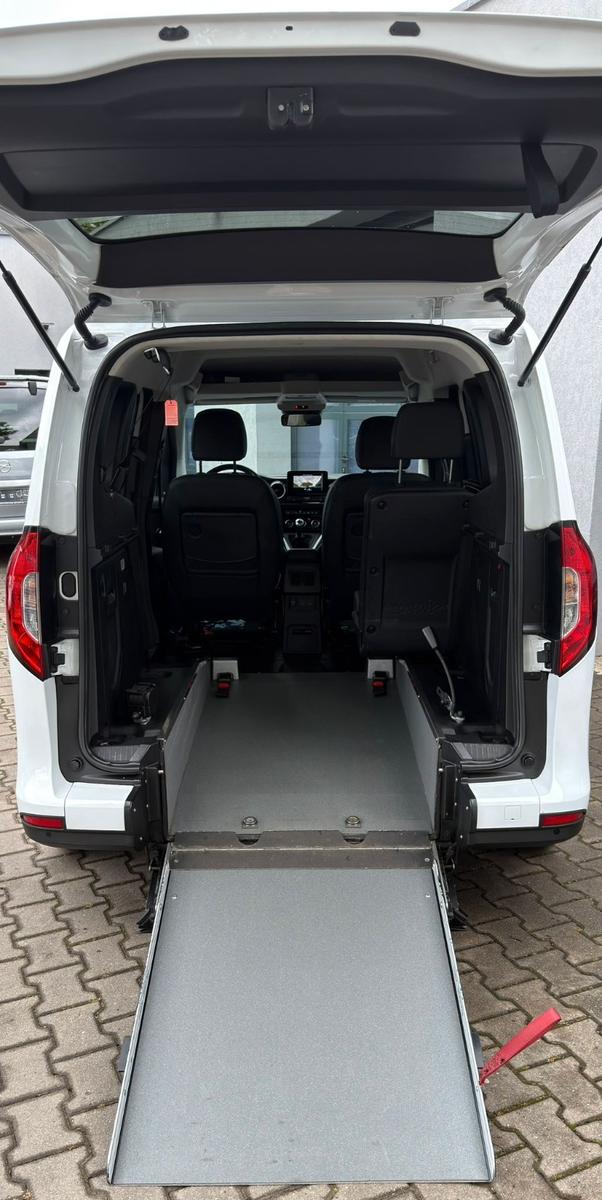 Mercedes-Benz T-160 Behindertengerecht Rollstuhlrampe