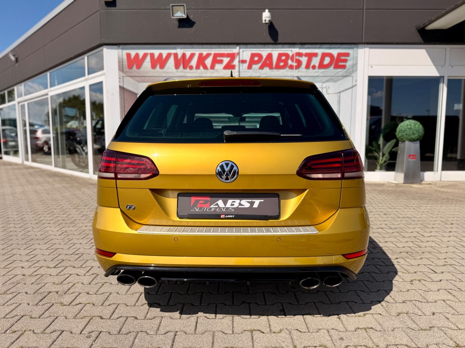 Volkswagen Golf VII Variant R 4Motion LED ACC DCC PANO