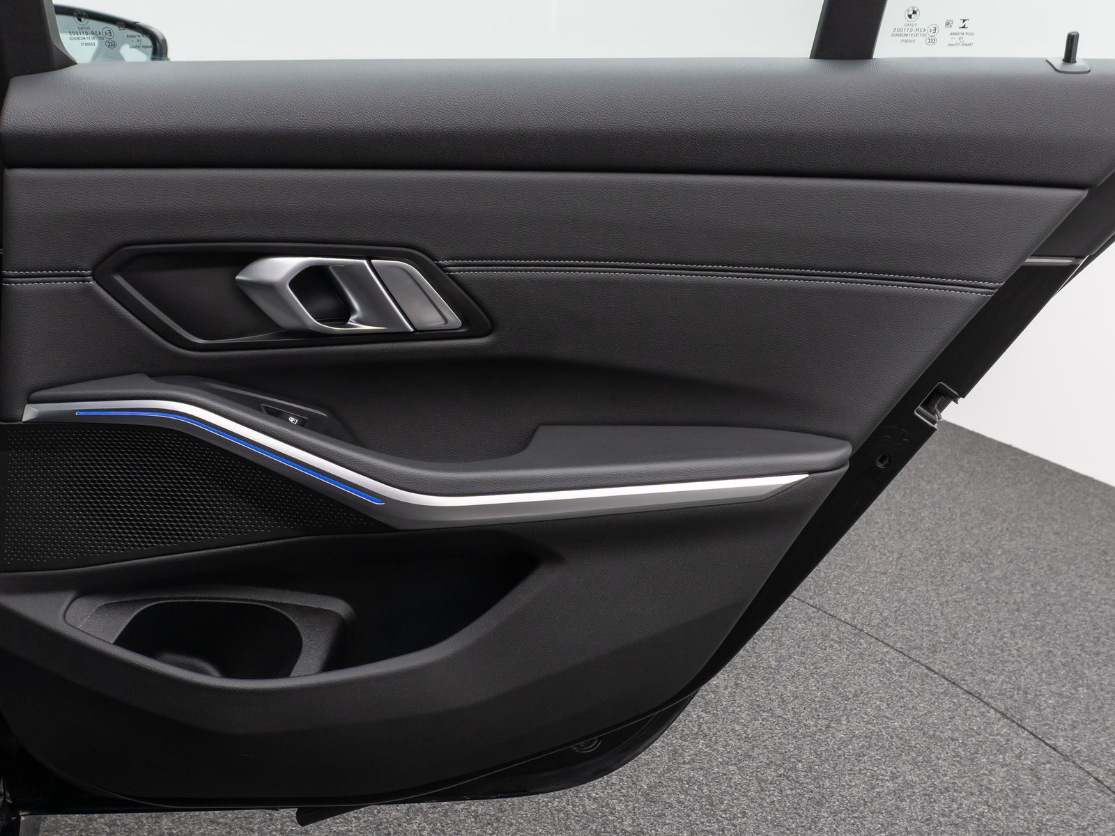 Fahrzeugabbildung BMW 320d Sport Line LED PDC Geschwindigk Indivibual