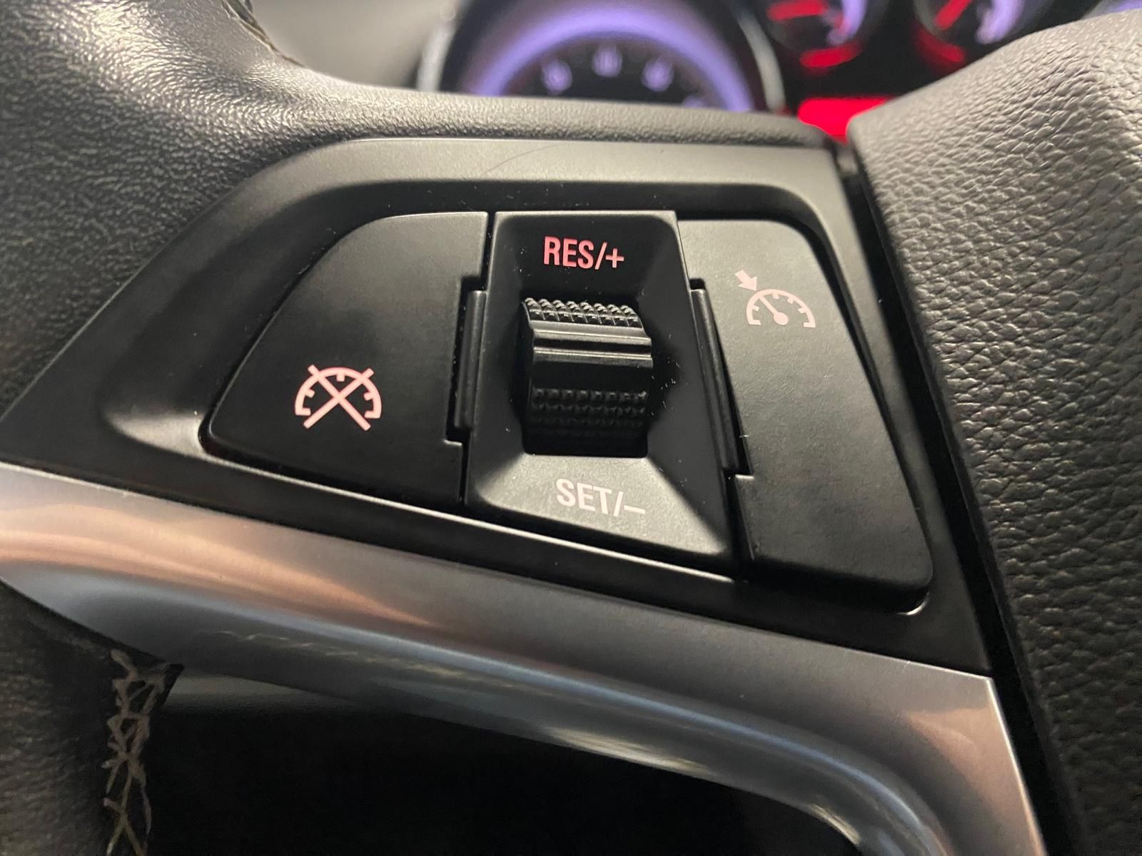 Fahrzeugabbildung Opel Meriva 1.4 16V Turbo Innovation+NAVI+KAMERA+PDC