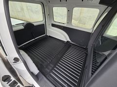 VW Caddy Kasten Edition 35 2.0TDI 150PS AHK ACC VW Caddy Kasten Edition 35 2.0TDI 150PS AHK ACC