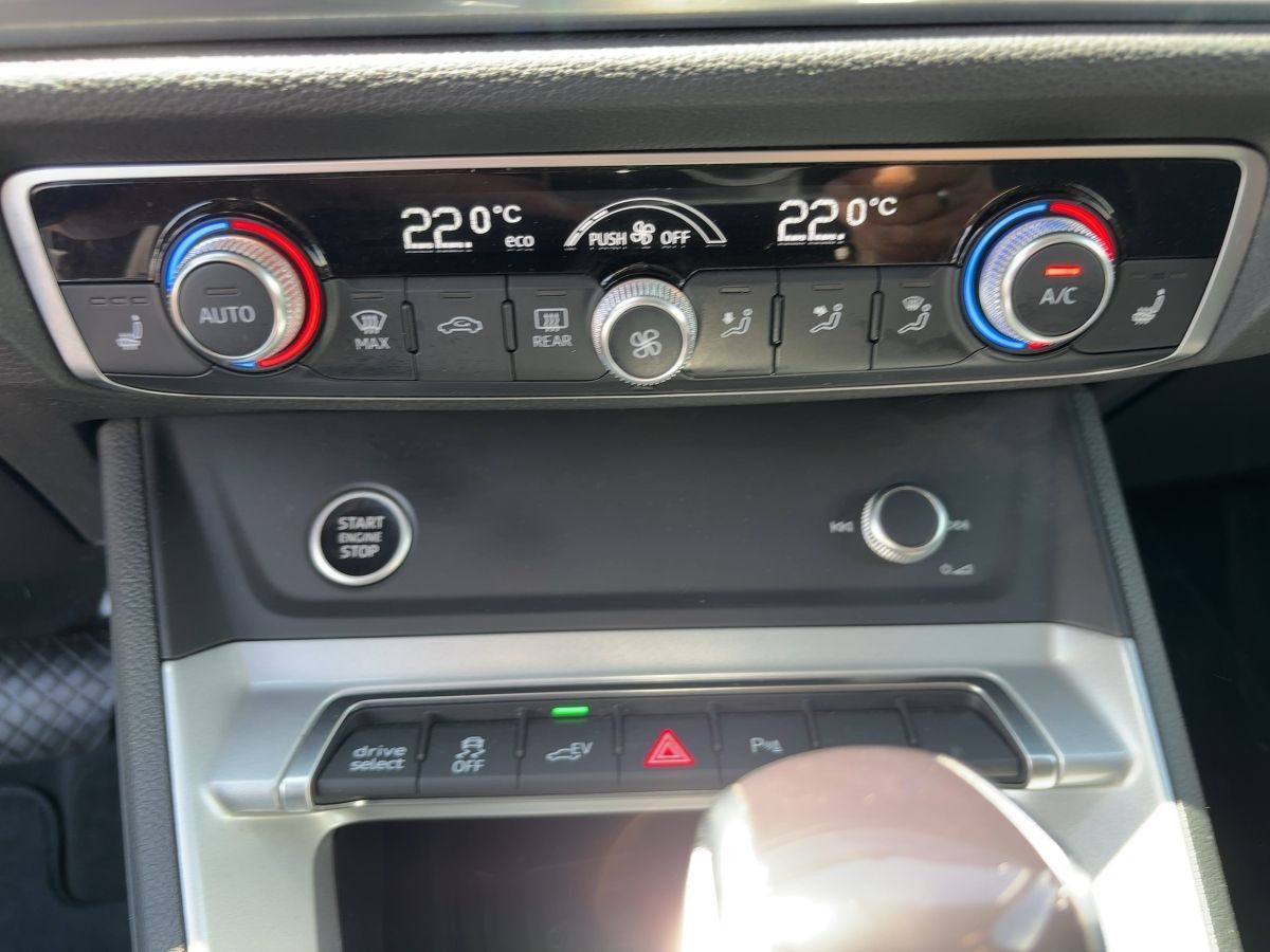 Audi Q3 45 TFSI e S-Line AHZV Kamera LED Navi foto 10