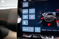 CUPRA Born Edition Dynamic | Navi | ACC | 360° CUPRA Born Edition Dynamic | Navi | ACC | 360°