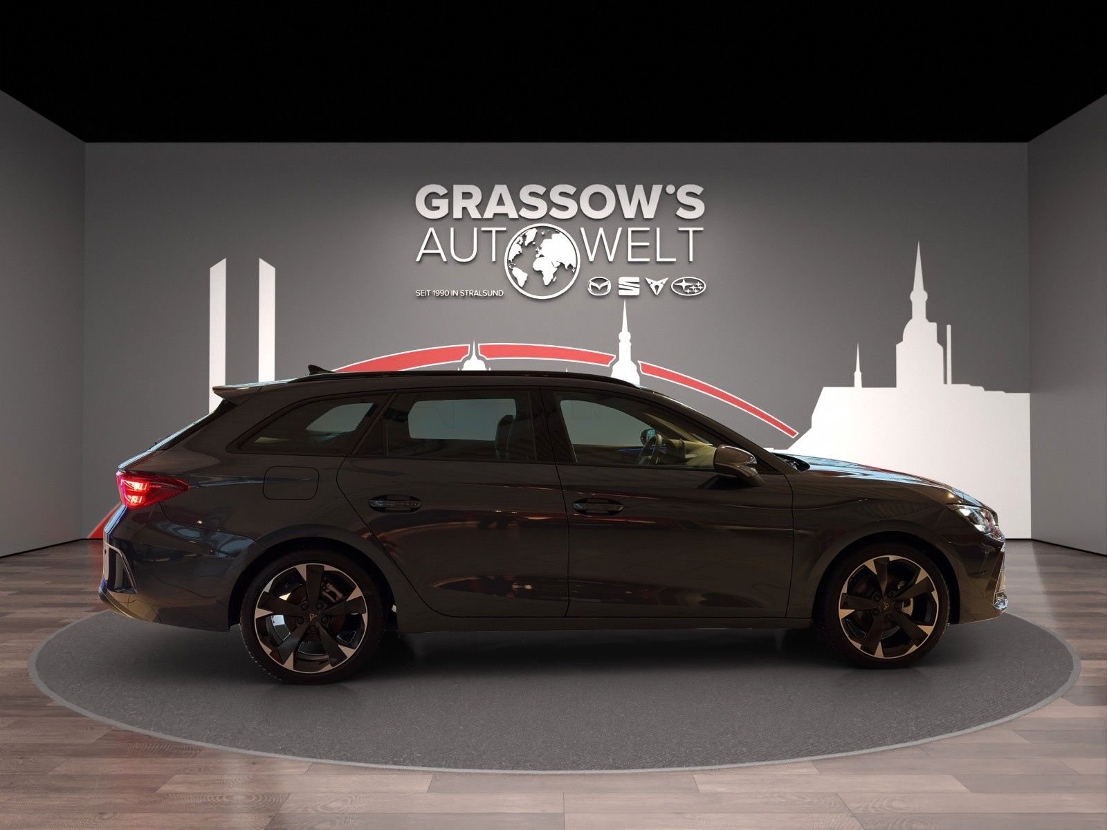 Fahrzeugabbildung CUPRA Leon Sportstourer 1.5 eTSI LED/ACC/SHZ/LHZ/RFK