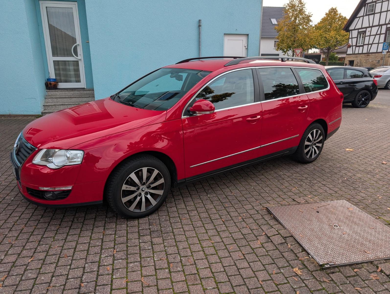 Volkswagen Passat 2009 — rear view