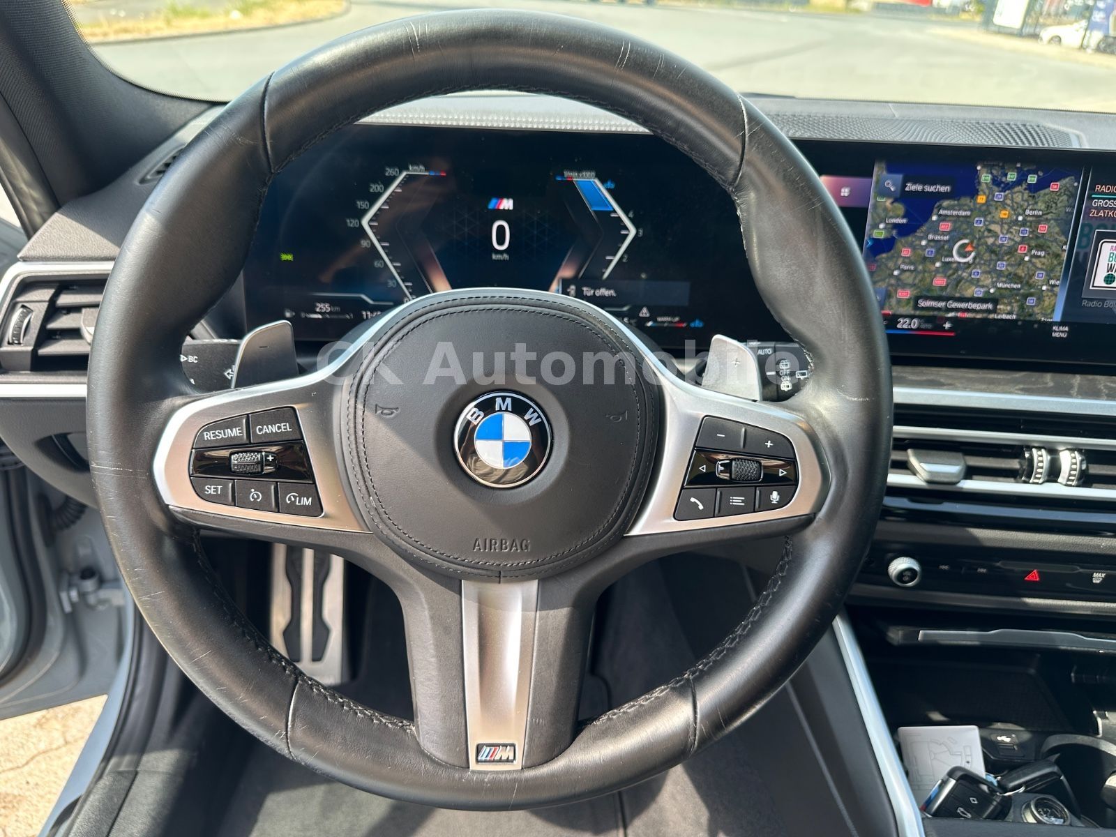 Fahrzeugabbildung BMW 320d xDrive M-Sport/Widescreen/Navi/Pano/LED/AHK