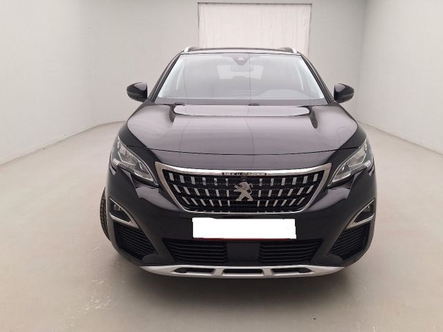 Peugeot 5008 1.5D Allure NAVI/AHK/CAM/MEMORY+SHZ/LEDER