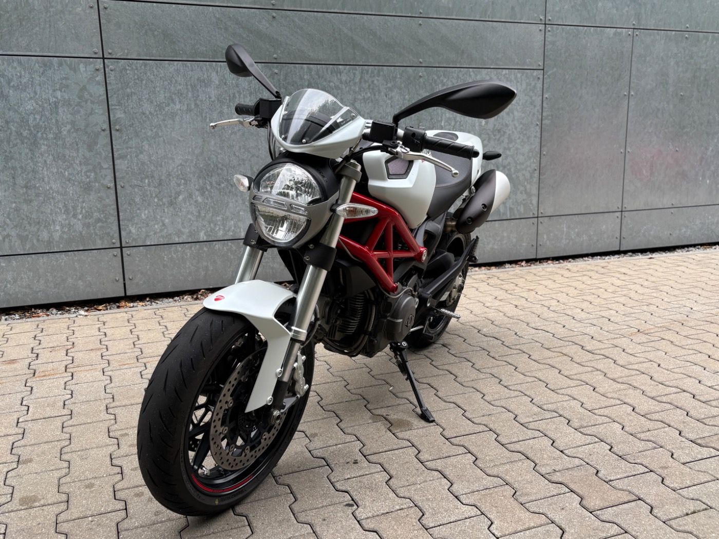 Fahrzeugabbildung Ducati Monster 796