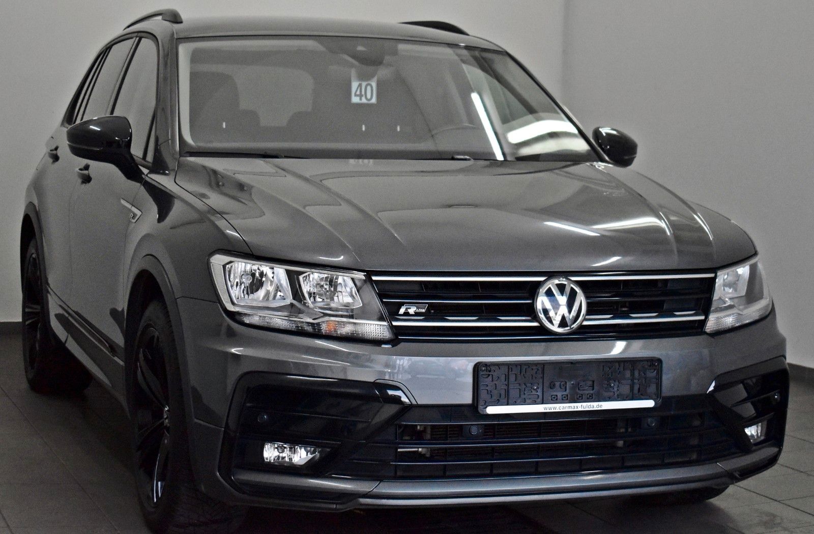 Fahrzeugabbildung Volkswagen Tiguan R Line Black Style Navi,ACC,PDC,DAB