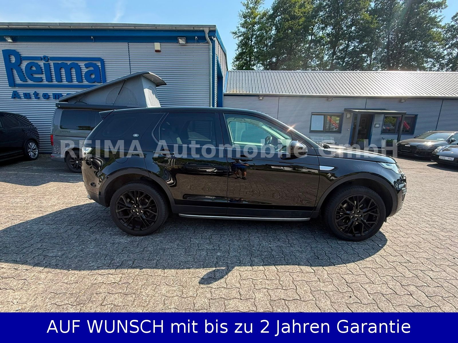 Fahrzeugabbildung Land Rover Discovery Sport 2,0i 4 SE AWD, Navi, Leder, AHK