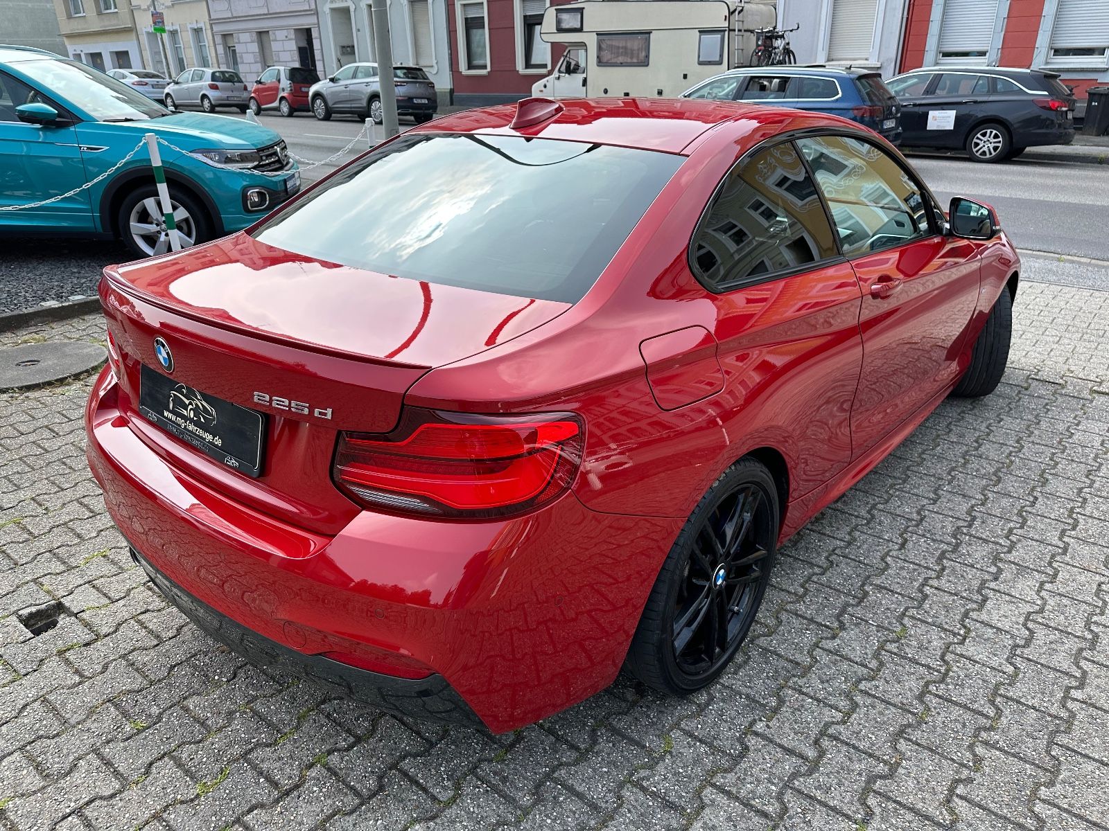 Fahrzeugabbildung BMW 225  2 Coupe 225 d M Sport NAVI LED KAMERA VOLL