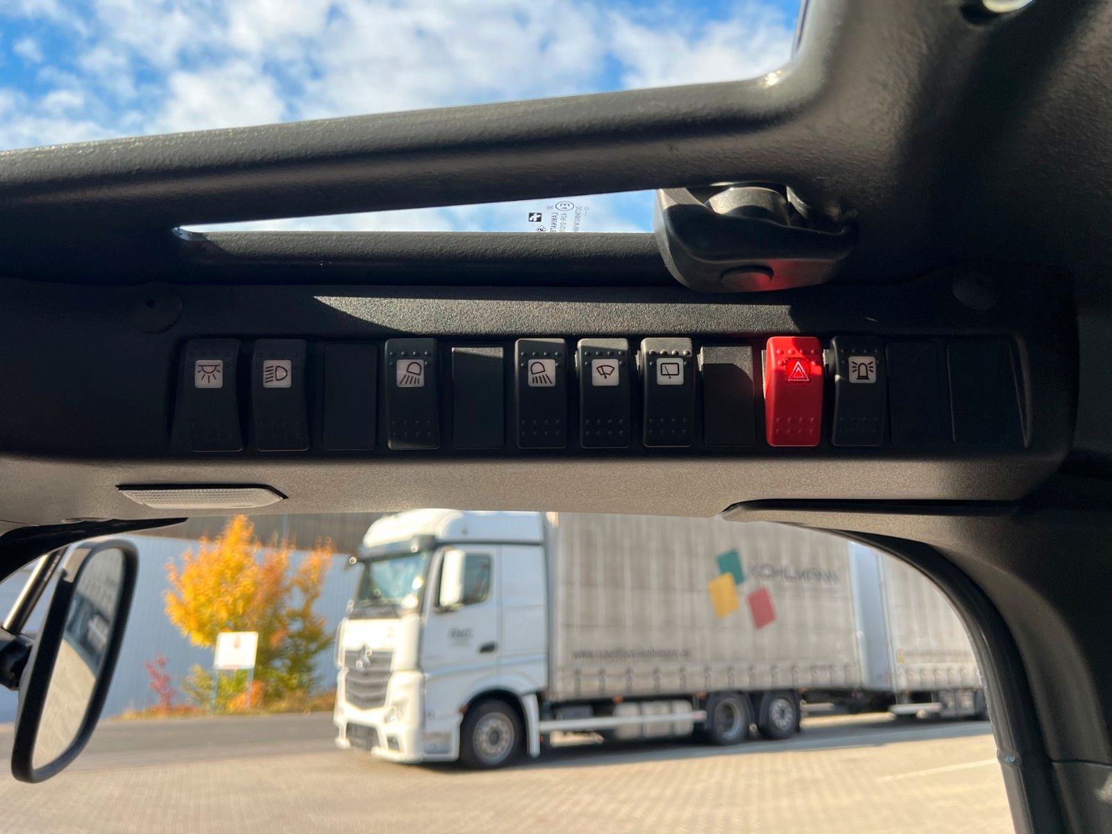 Fahrzeugabbildung Linde E14 - 01 / Triplex: 4.10m! / SS / nur 986h!