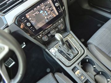 Volkswagen Passat - 12