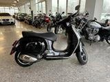 Vespa GTS 300 - VESPA SCHWARZ