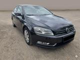 Volkswagen Passat 1.6 TDI Comfortline BlueMotion Tech C... - Volkswagen Passat aus 2011: Bluemotion