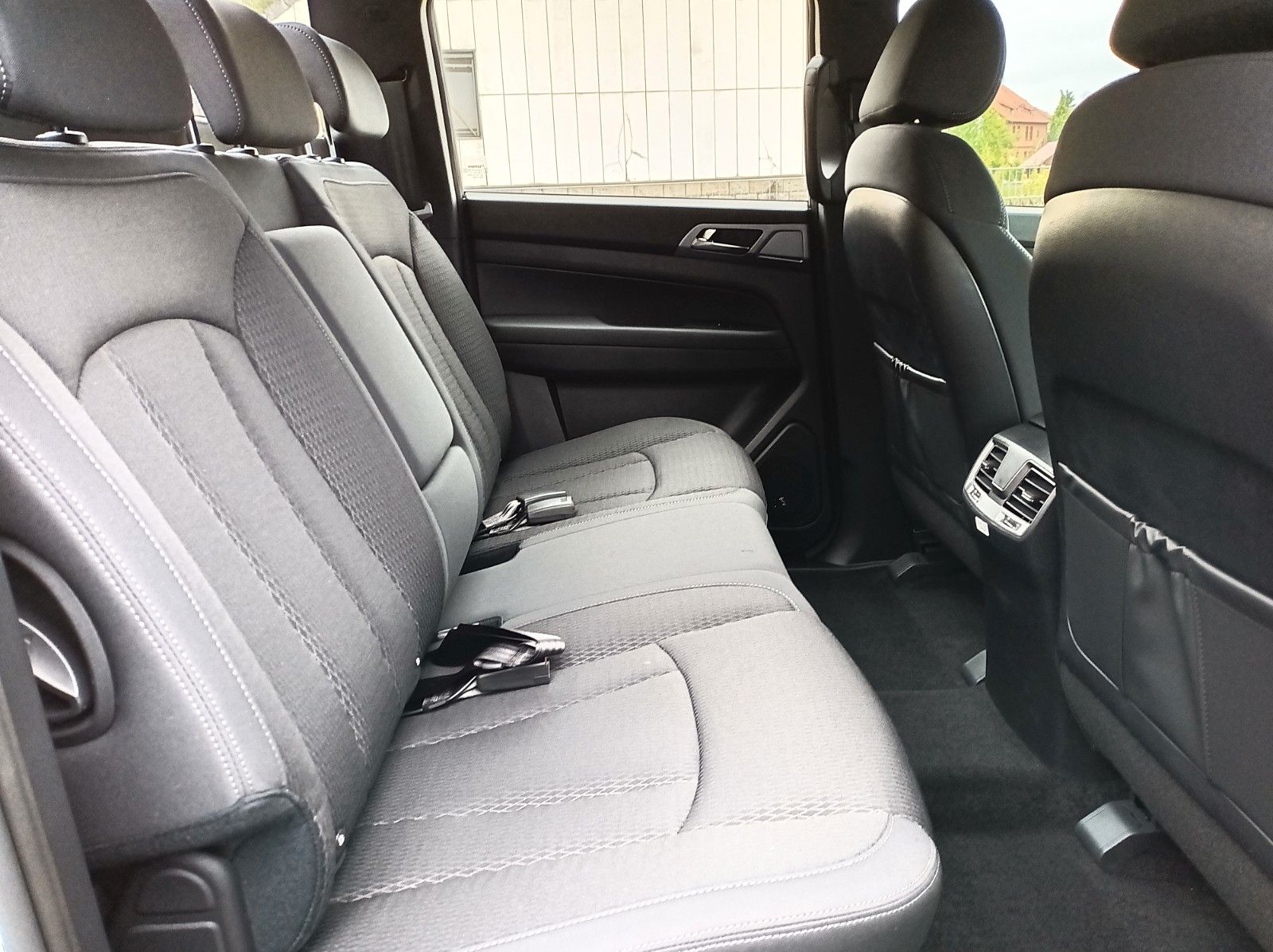 Fahrzeugabbildung KGM MUSSO GRAND CORE+ALLRAD+17ZOLL+R.KAMERA