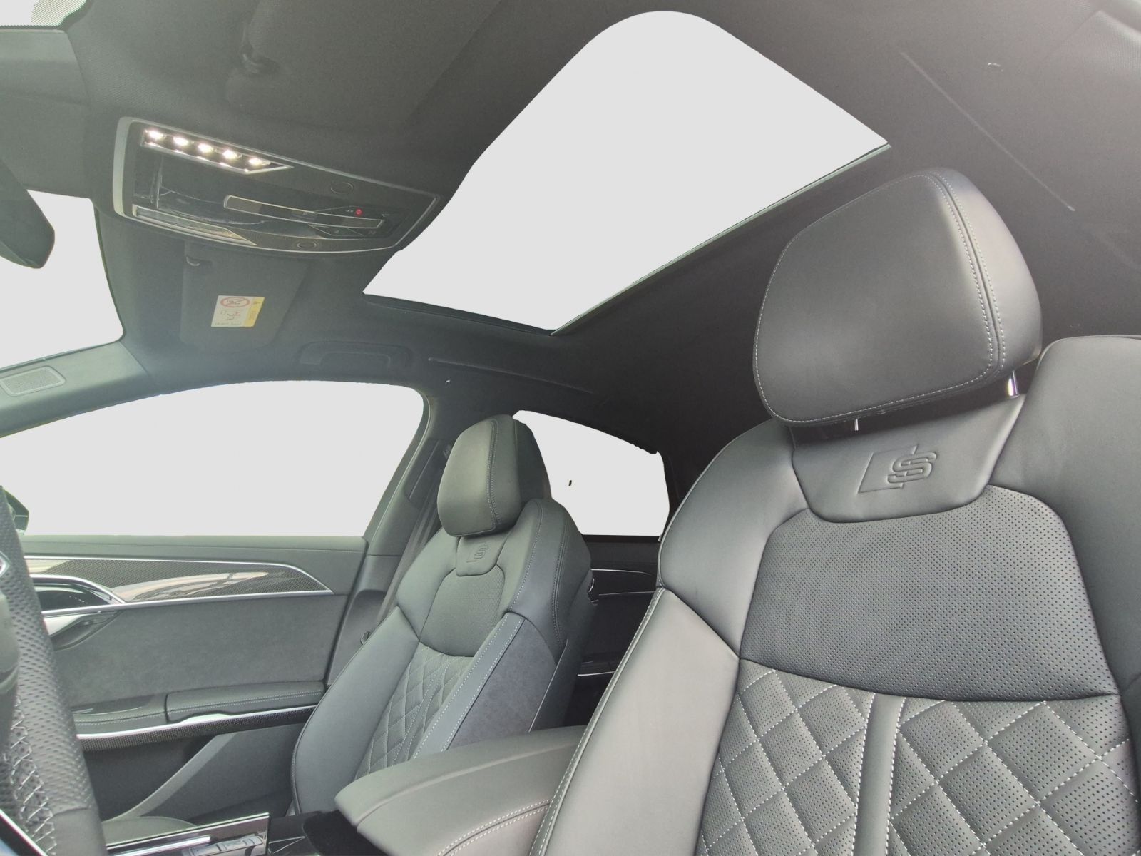 Audi S8 - Bild 23