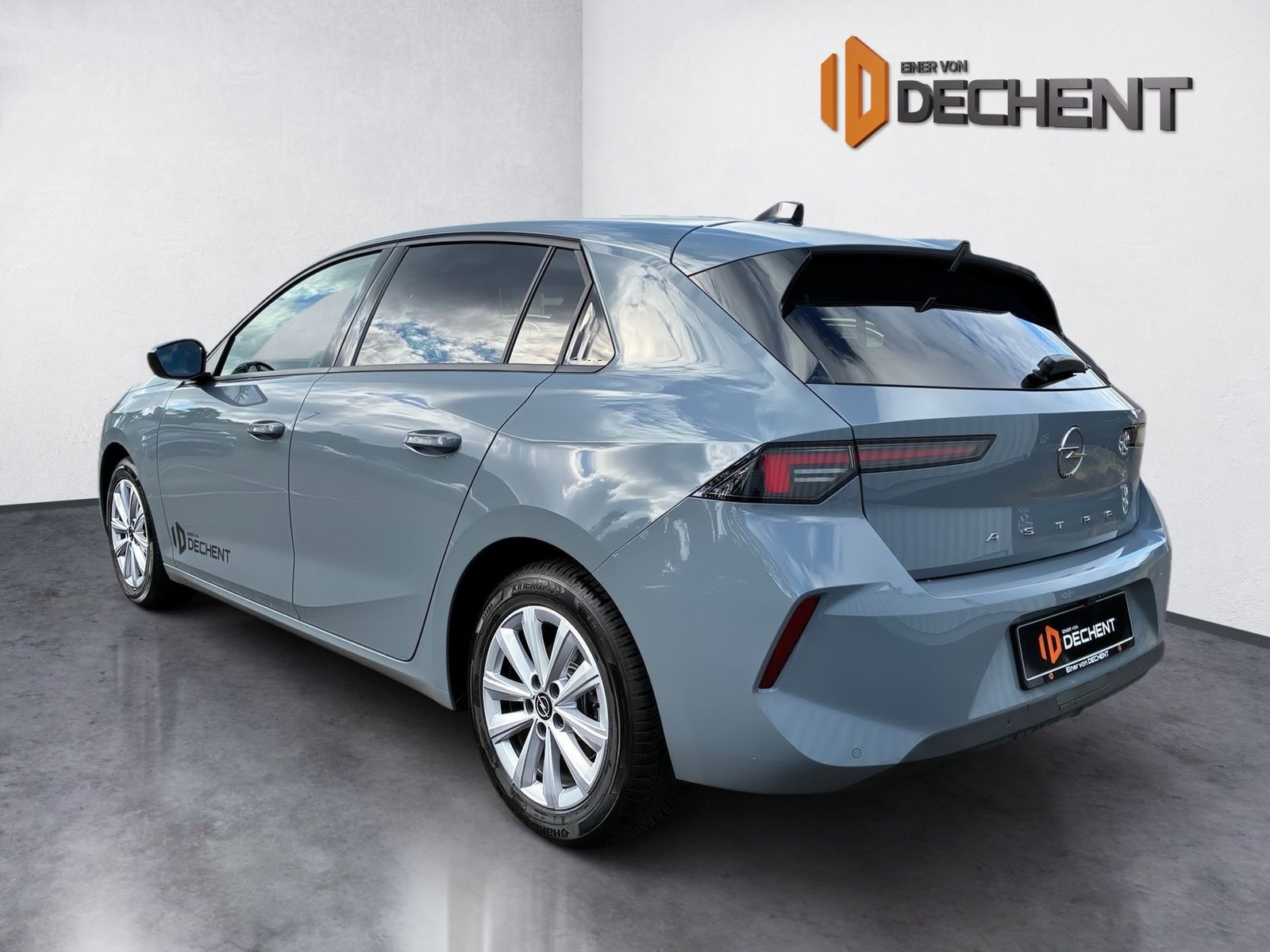 Fahrzeugabbildung Opel Astra L 1.2 Turbo Edition KlimaA,LED,SHZ,Kam.,LM