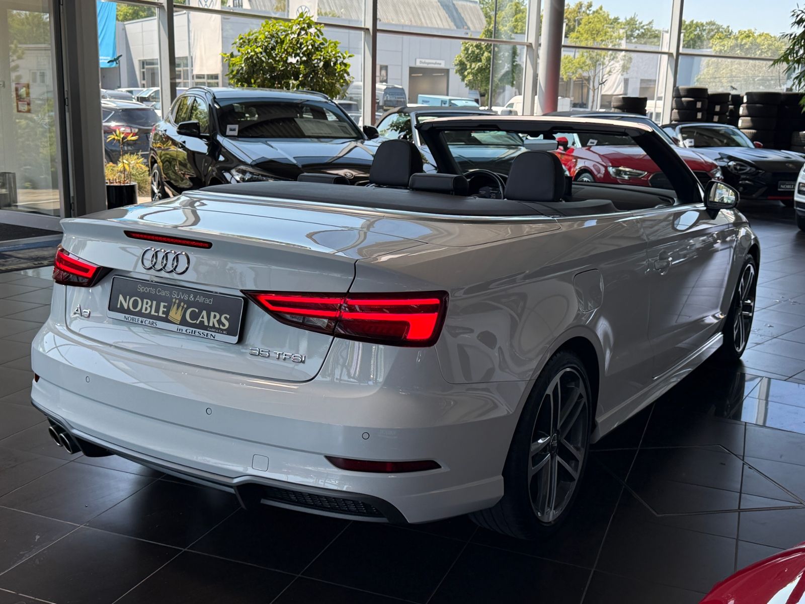 Fahrzeugabbildung Audi A3 Cabriolet S line 35 TFSI KAM LED NAVI