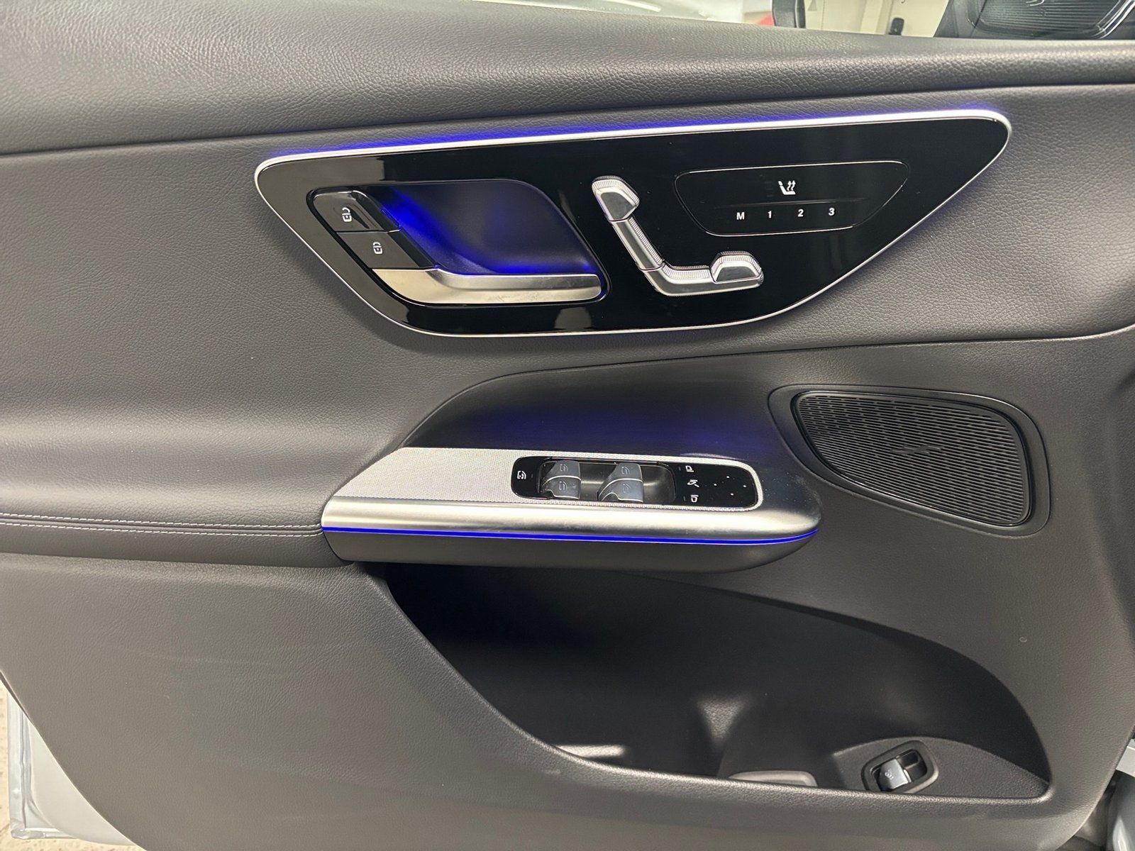 Fahrzeugabbildung Mercedes-Benz GLC 200 4M Avantgarde*AHK*Pano*360°*Digital*Memo