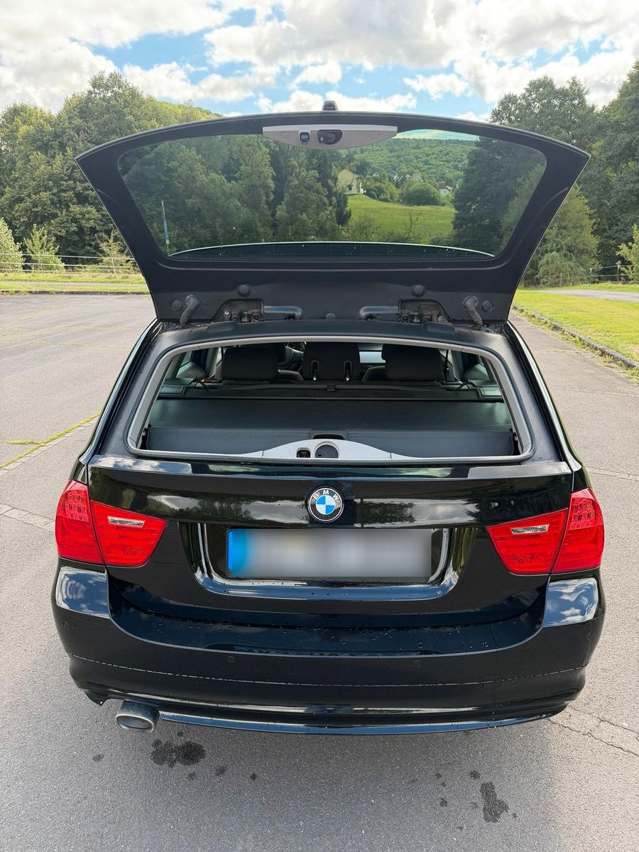 BMW 320 2012 — photo 8