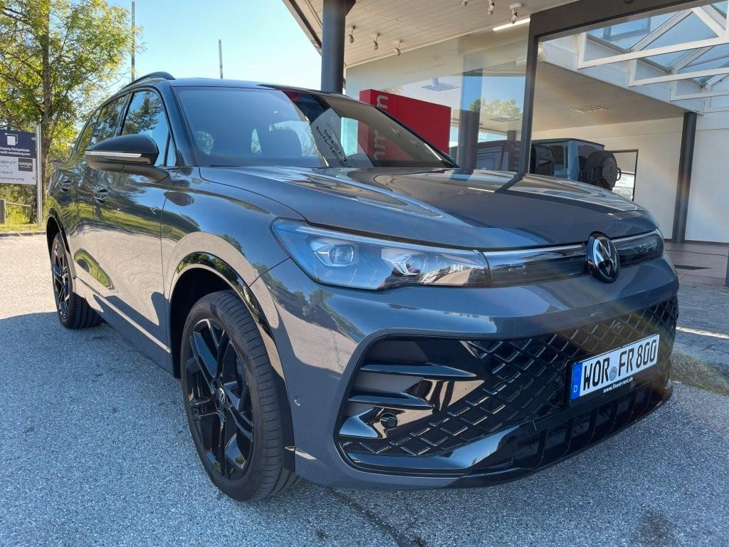 Volkswagen Tiguan 2.0 TDI R-Line/Matrix/HUD/Pano/IQ/FULL!!