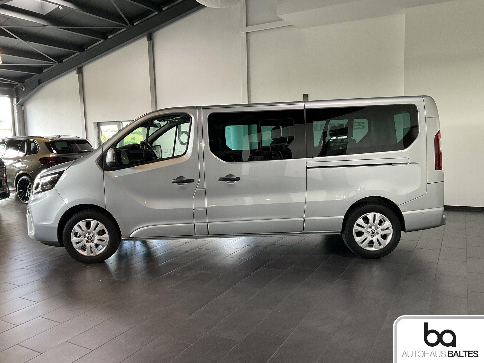 Nissan Primastar Kombi L2H1 Tekna 9Sitze/Navi/i-Key/Kam