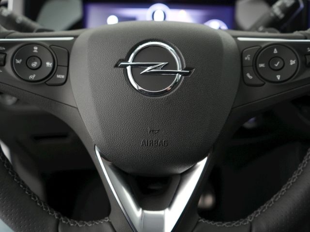 Grandland GSe 4X4 PHEV AT+AHK+LED+NAVI+360 GRAD 