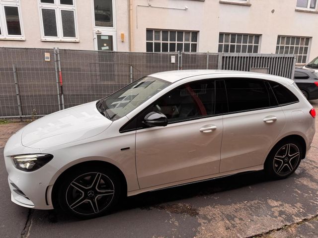 Mercedes-Benz B250e AMG Night Paket Buisness Edition 1.Hand