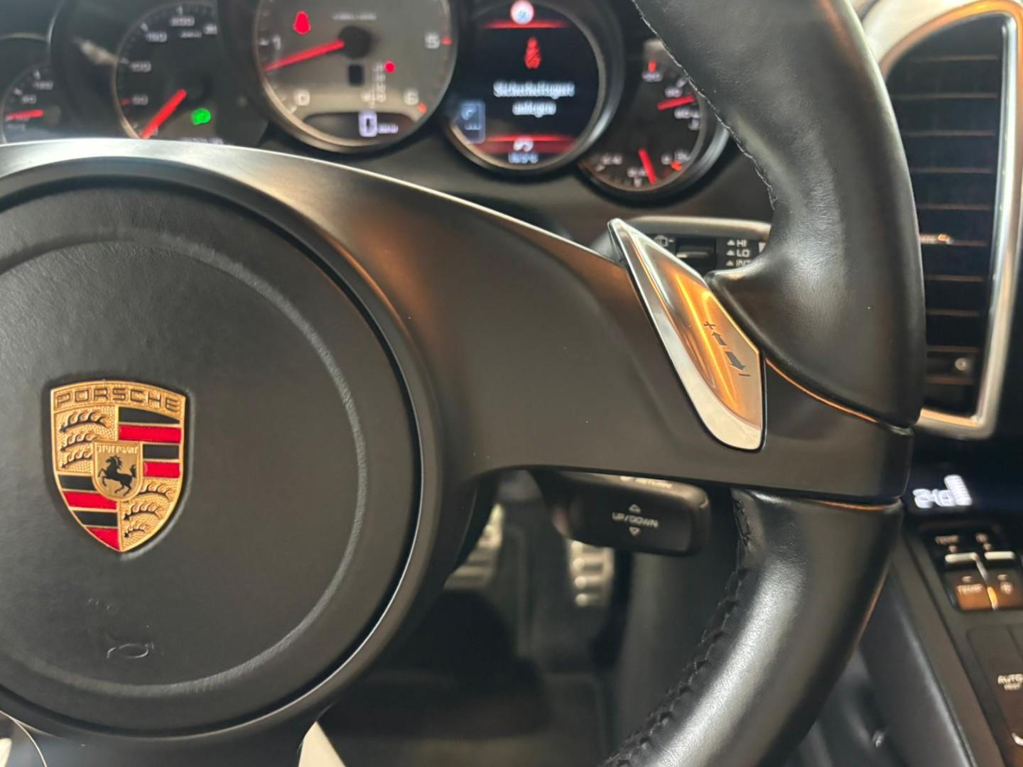 Porsche Cayenne S Diesel*AHK*Standheizung
