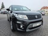 Suzuki Vitara 1.6 Club 4x2 1.Hand S-Heft Klima AHK - gebrauchte Suzuki Vitara aus dem Jahr 2017