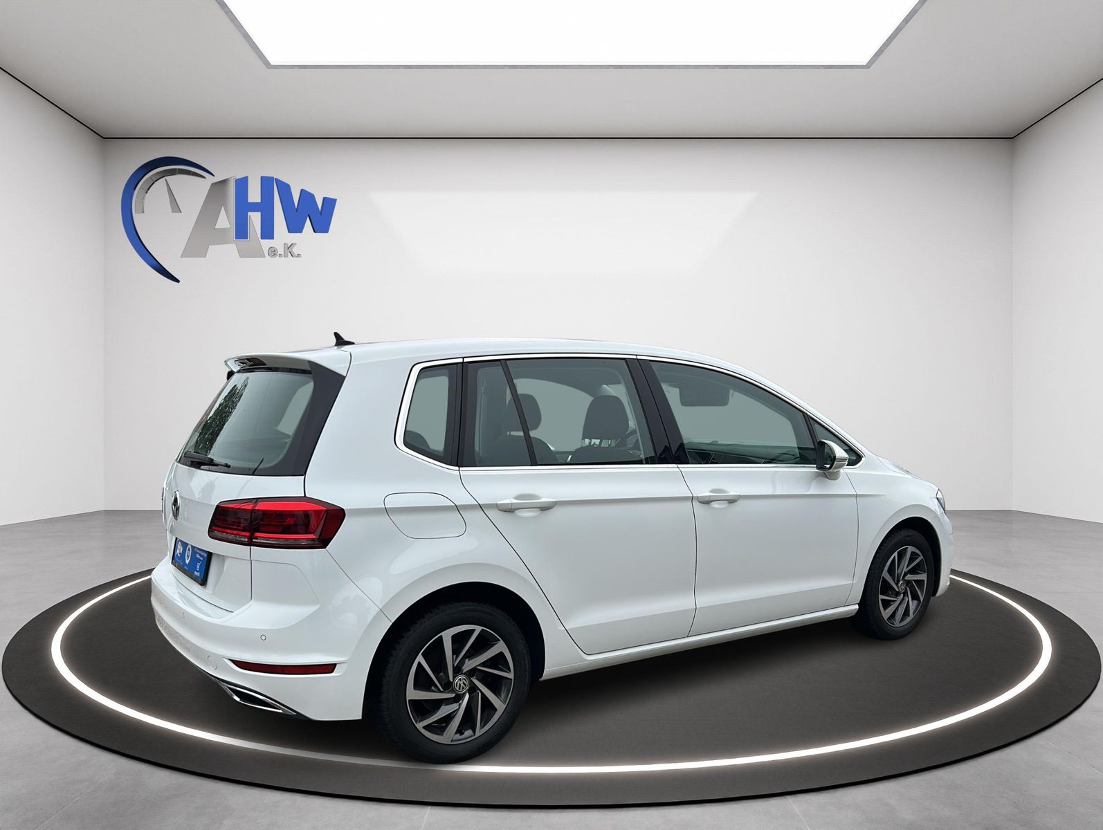 Fahrzeugabbildung Volkswagen Golf Sportsvan 1,5 TSI Highline