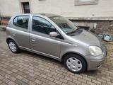 Toyota Yaris 1.3 VVT-I 5-Türer - gebrauchte Toyota Yaris aus dem Jahr 2004