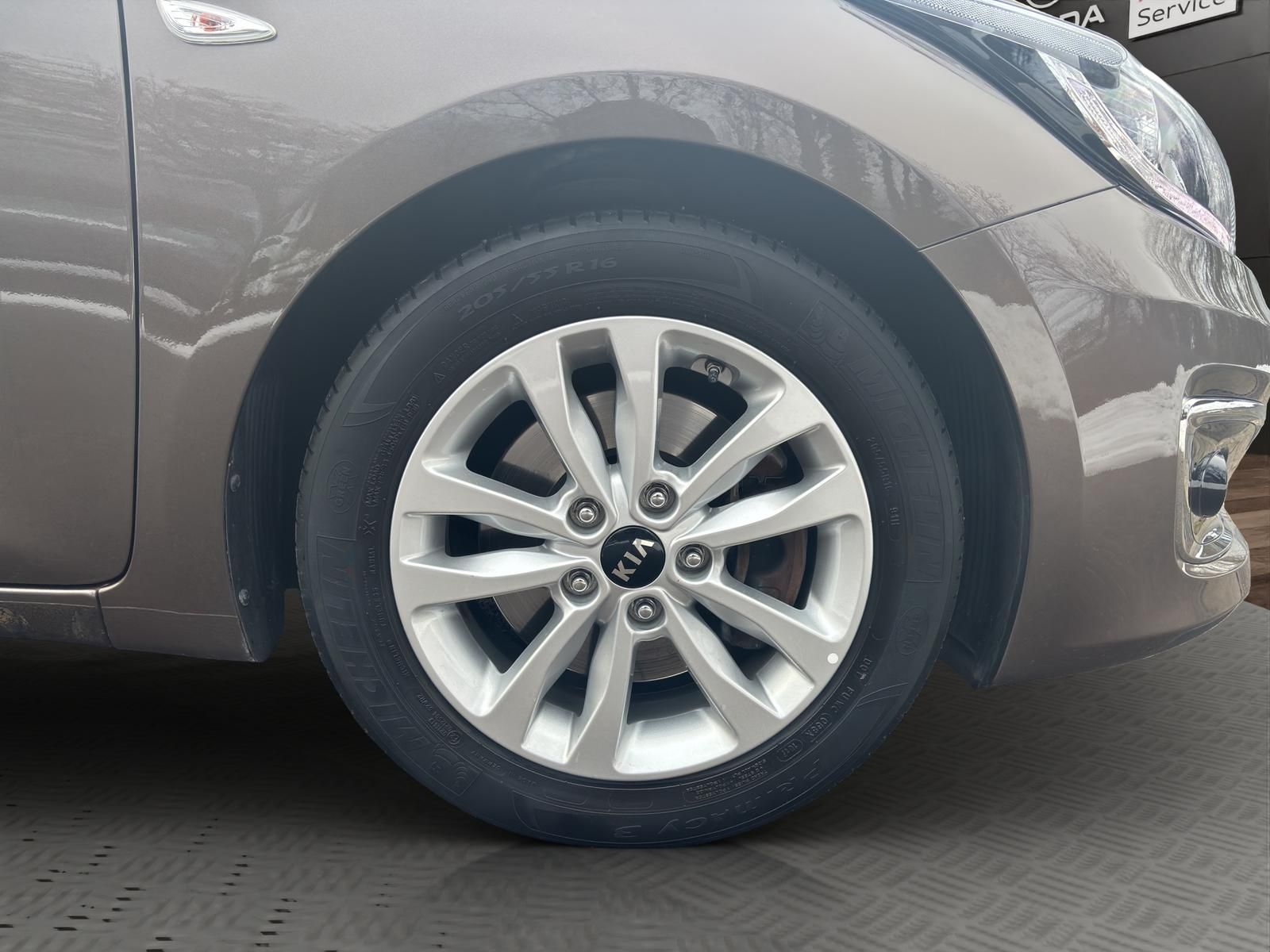 Ceed UEFA Euro 2016 1.4 KAT SHZ KLIMAAUTO RFK