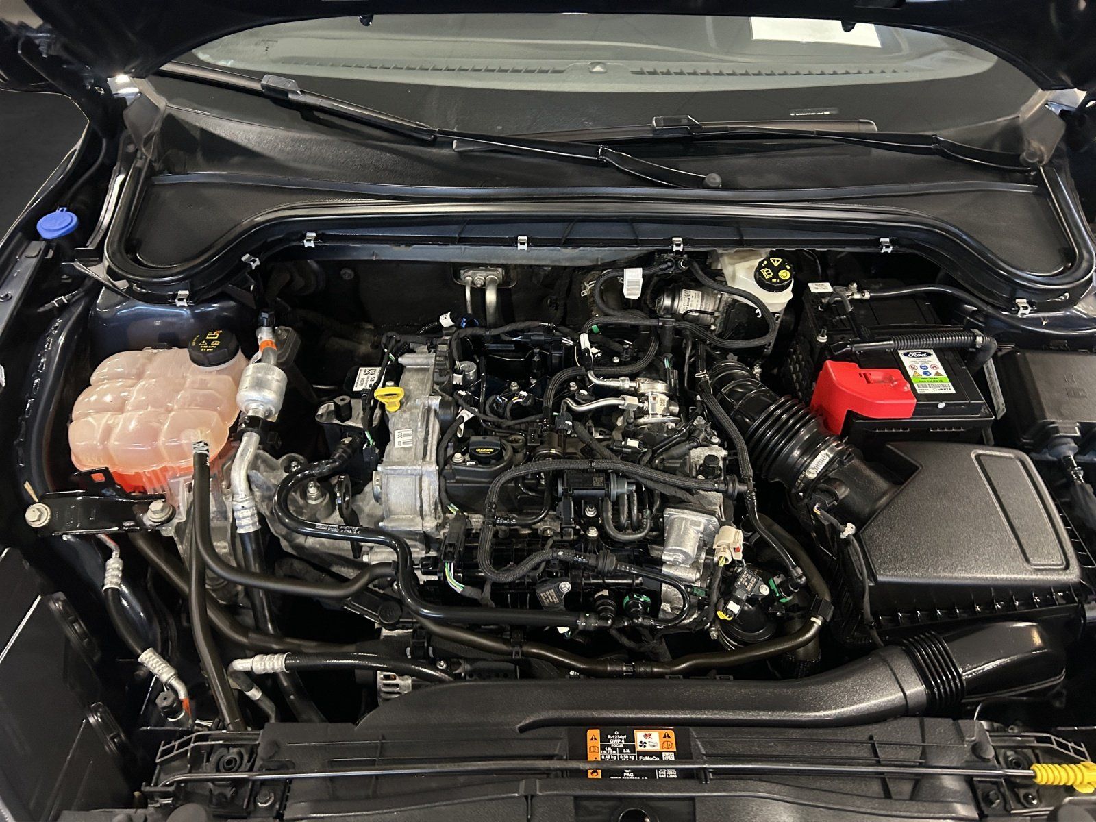 Fahrzeugabbildung Ford Focus Turnier ST-Line