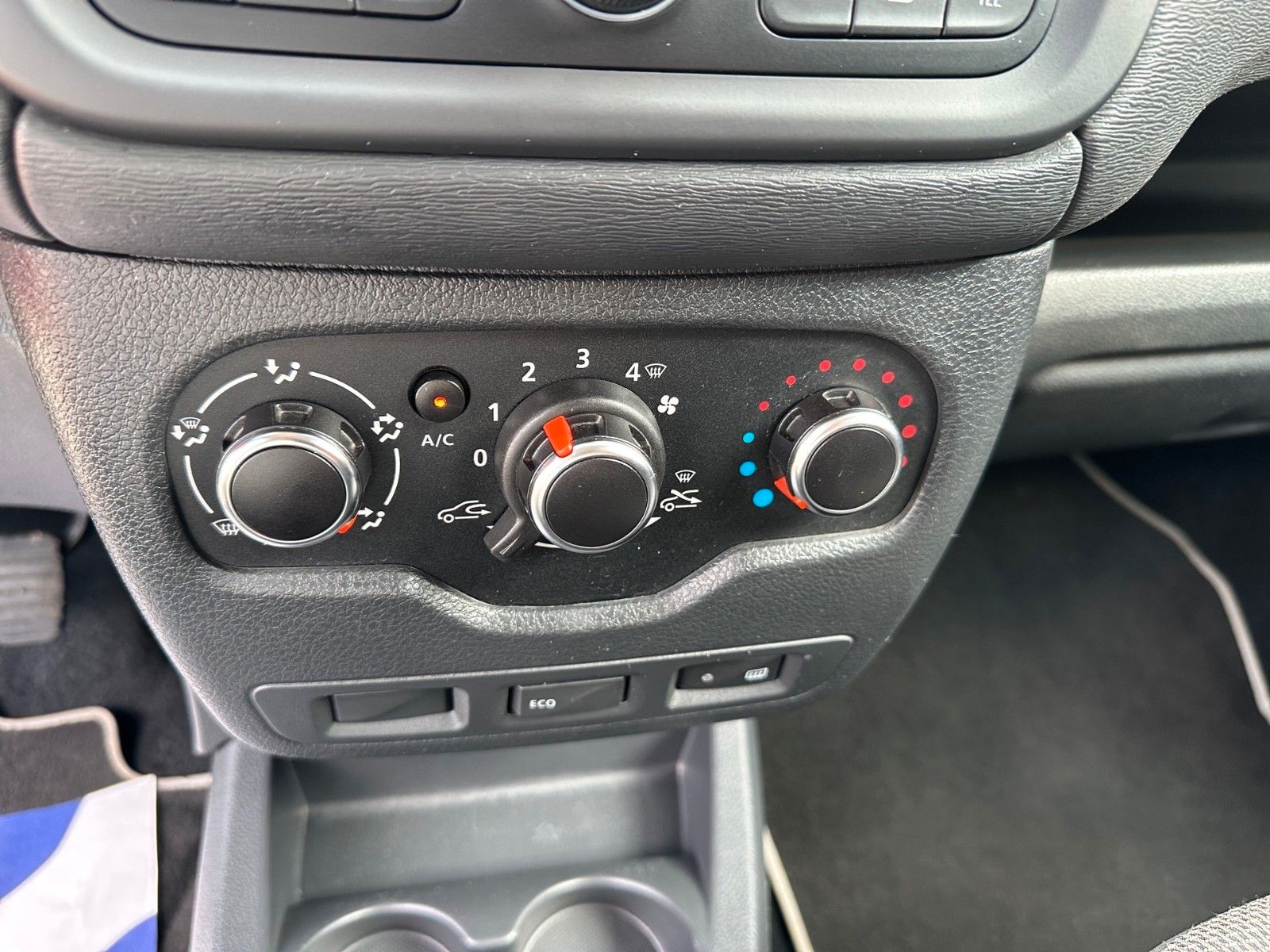 Dacia Lodgy Ambiance – Bild 13