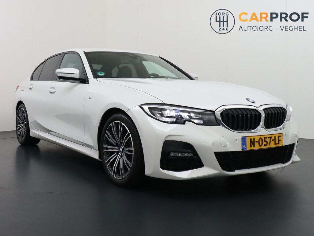 BMW 320 3-serie 320i High Executive M-pack | kamera