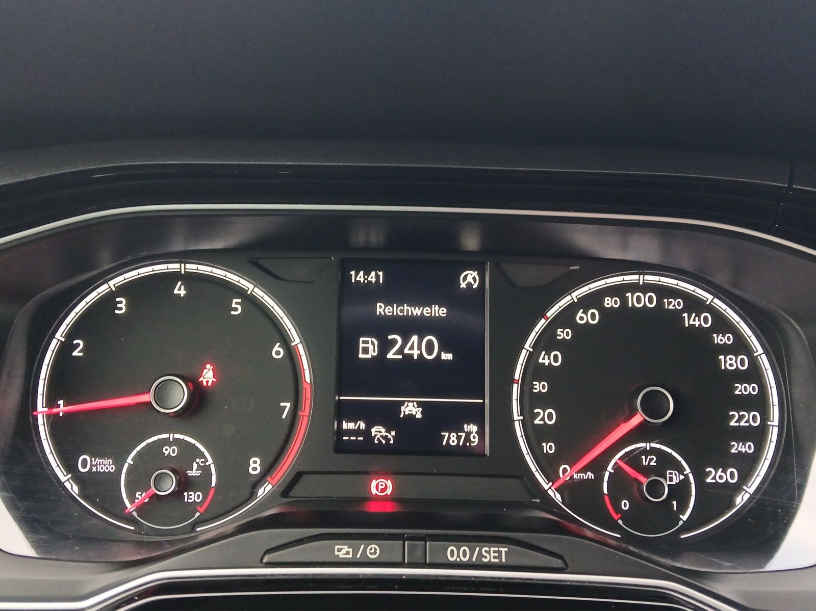 Fahrzeugabbildung Volkswagen Polo TSI Highline Climatronic ACC PDC SH LM