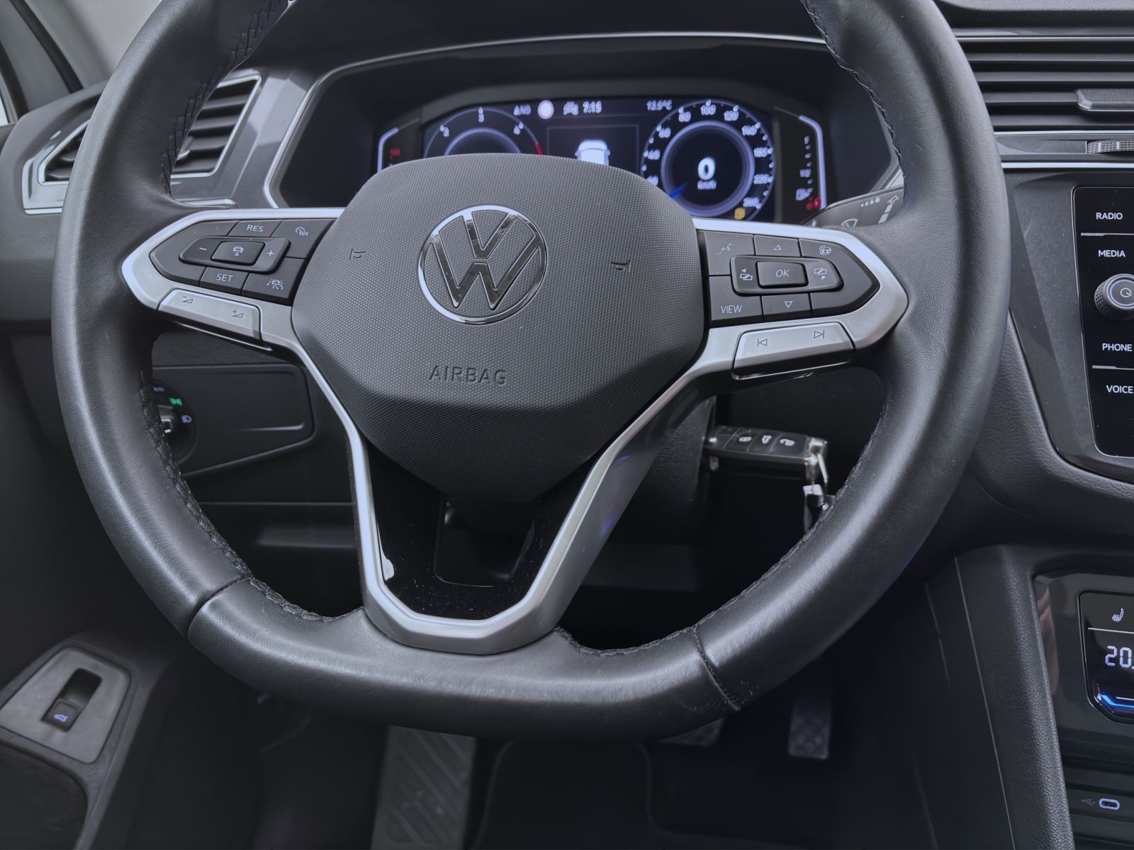 Volkswagen Tiguan - Bild 12