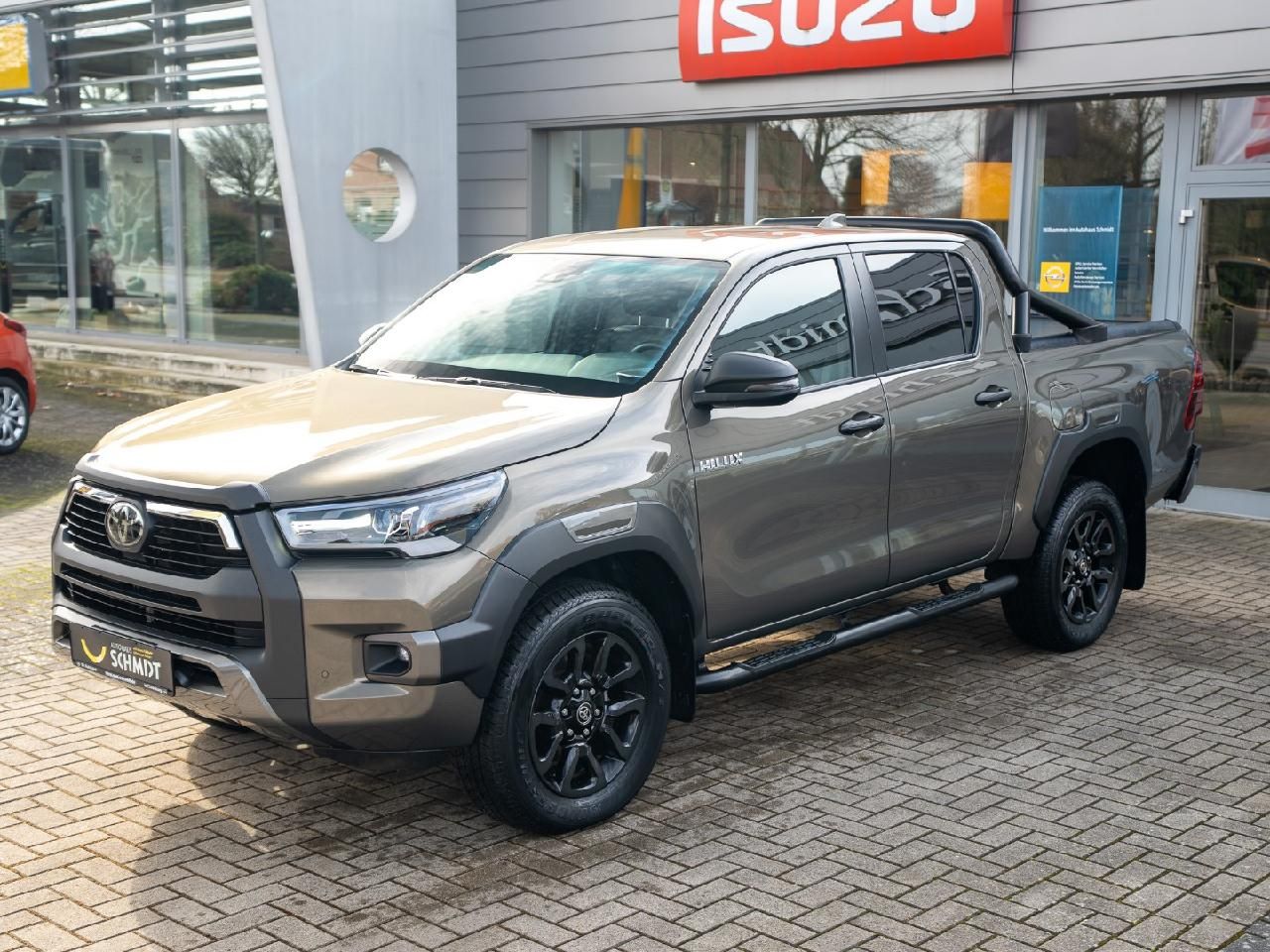 Fahrzeugabbildung Toyota Hilux Double Cab Invincible 4x4