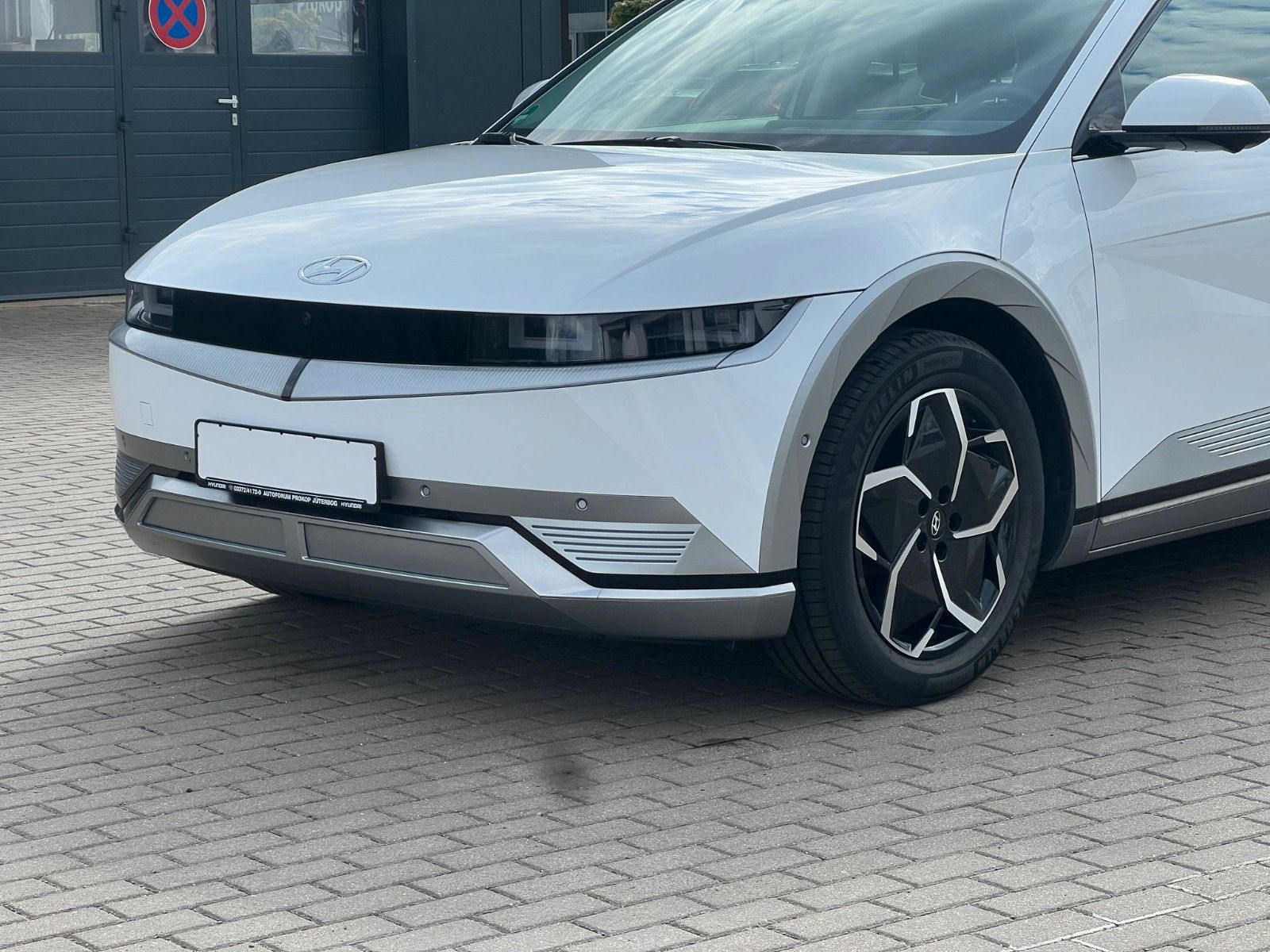 Fahrzeugabbildung Hyundai IONIQ 5 Uniq *RW507KM*HeadUp*Totwinkel*ACC*360°